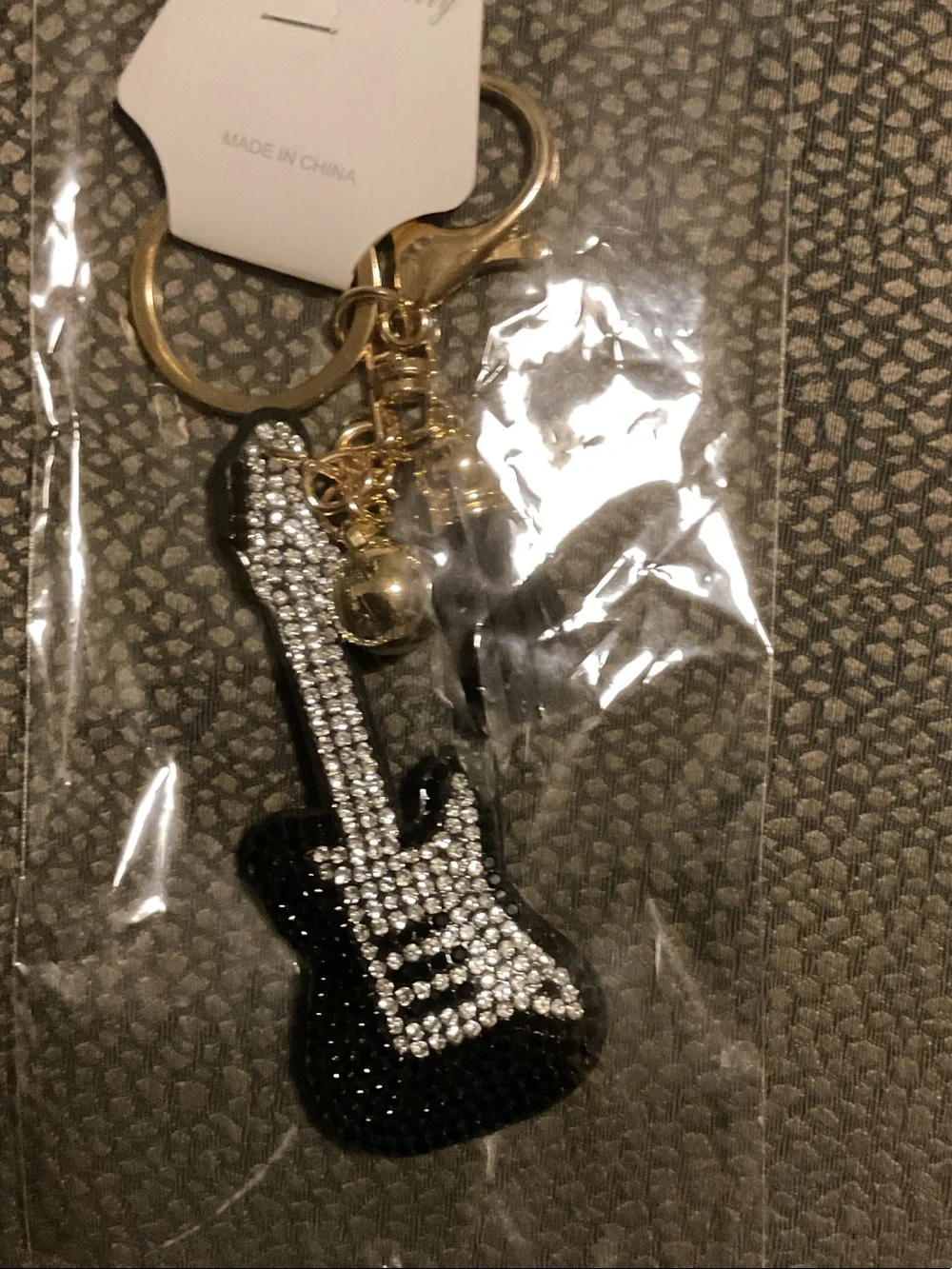 N/A puffy blingy